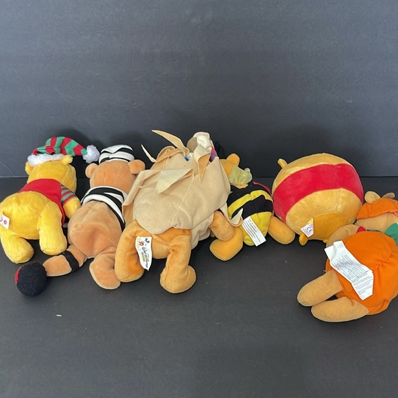 DISNEY VINTAGE WINNIE THE POOH STUFFED ANIMAL COLLECTOR BUNDLE - Picture 15 of 15
